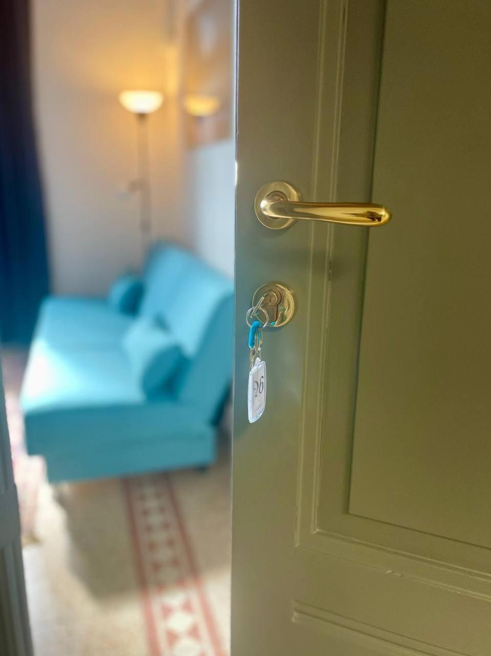 Onlyrooms V - & Train Station Guest house Cagliari
